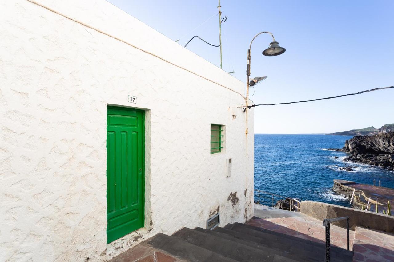 Home2Book Charming Sea Front House El Escobonal Екстериор снимка