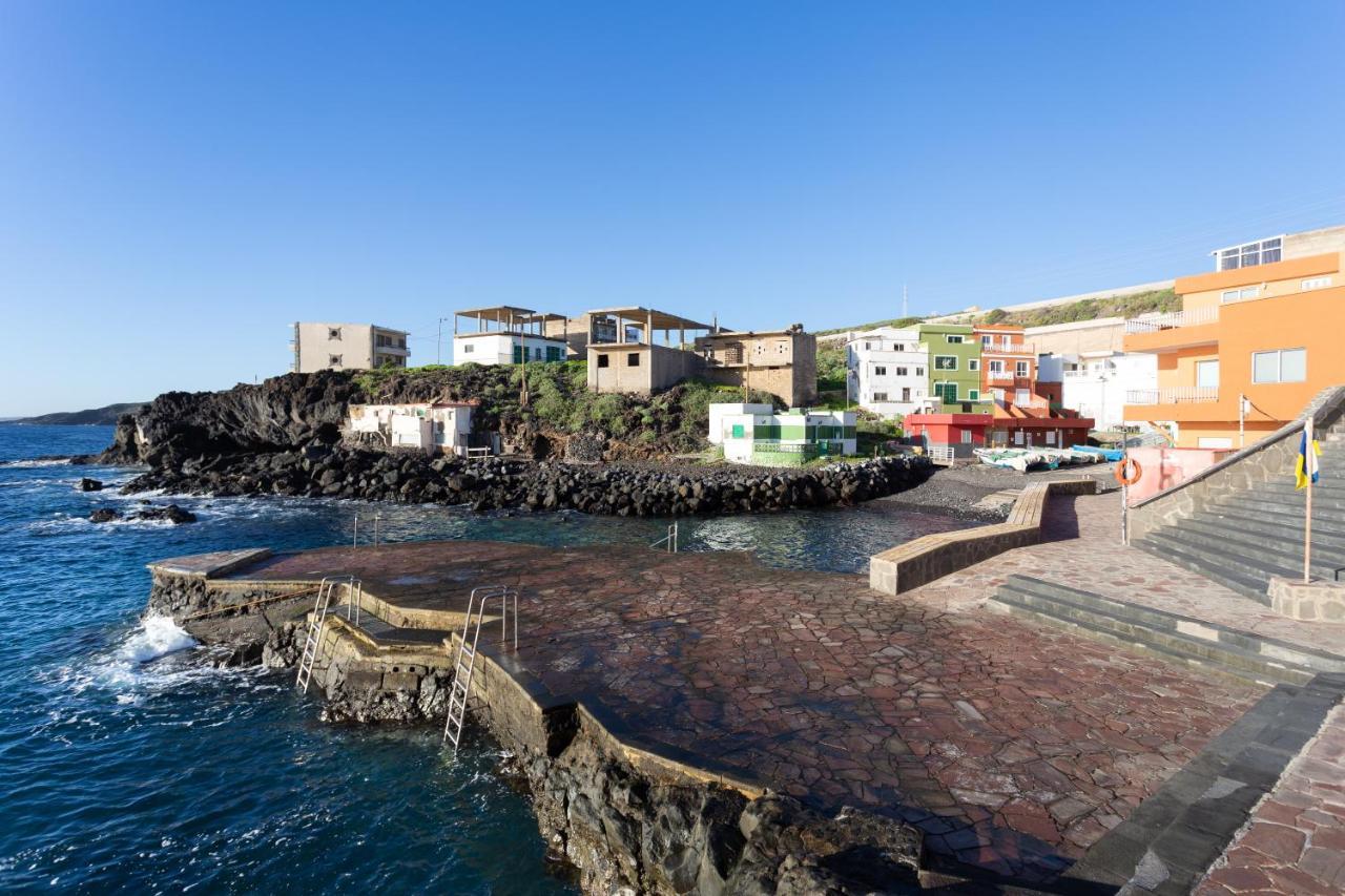 Home2Book Charming Sea Front House El Escobonal Екстериор снимка